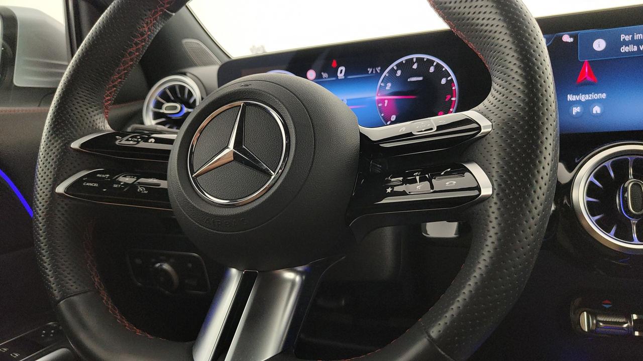 Mercedes-Benz GLA 180 AMG Line Advanced Plus auto