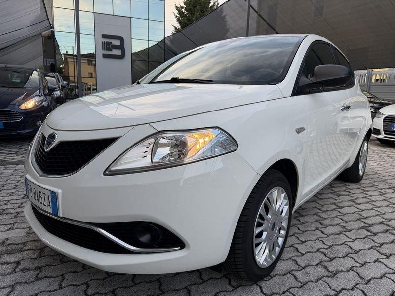 Lancia Ypsilon 1.2 Gold 69cv IDONEA NEOPATENTATI RESTYLING