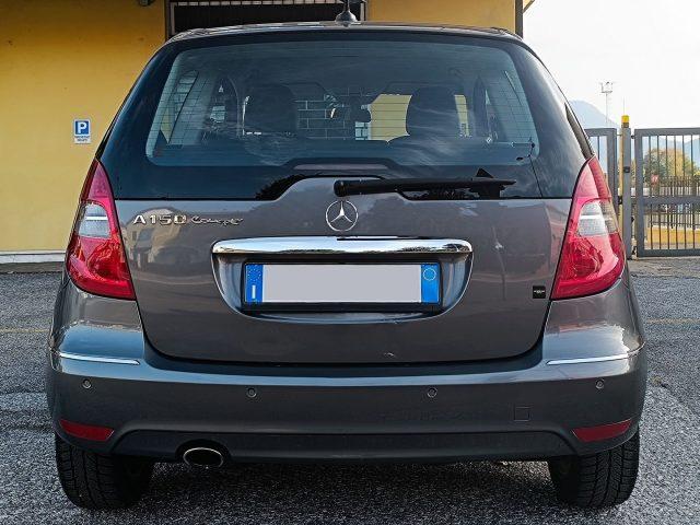 MERCEDES-BENZ A 150 BlueEFFICIENCY Coupé Elegance