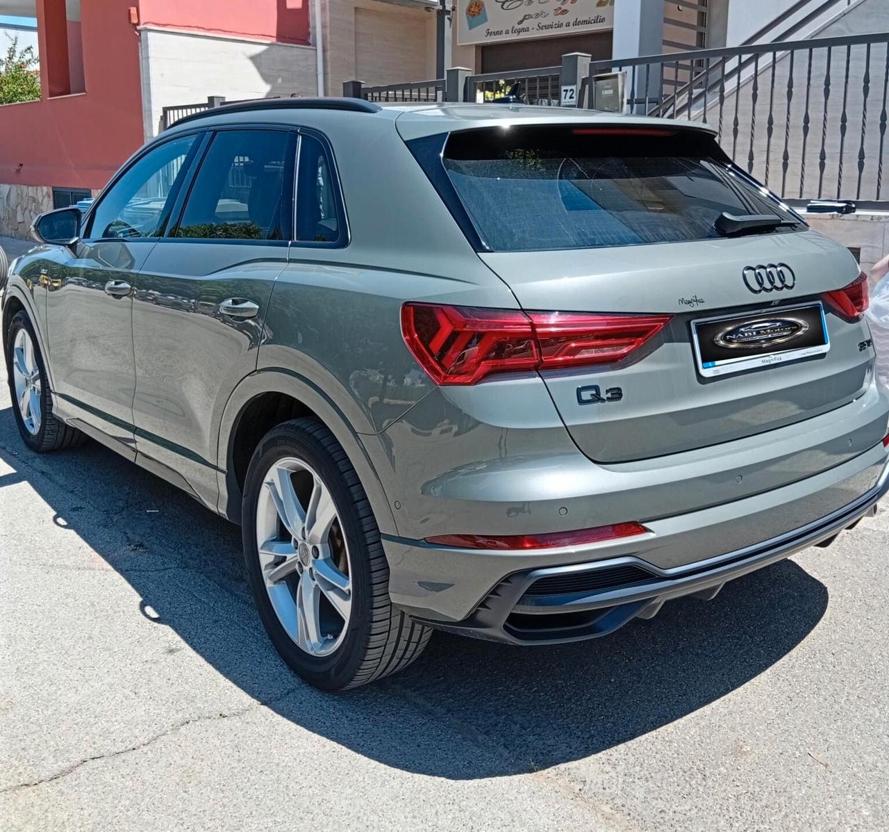 Audi Q3 35 TDI S tronic line edition (FULL OPTIONAL)