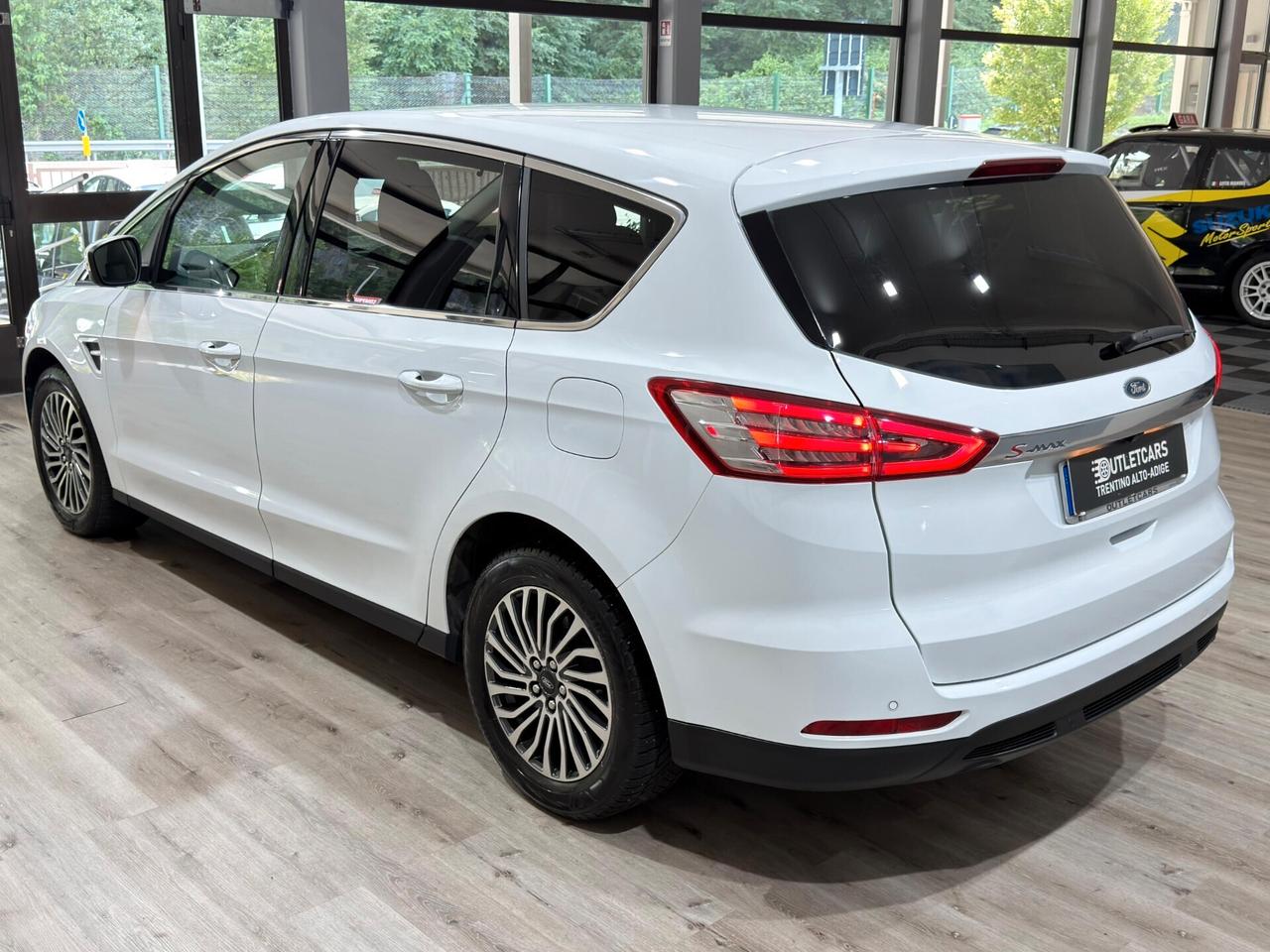 FORD S-MAX 2.0 150cv BUSINESS 115.000km 2019