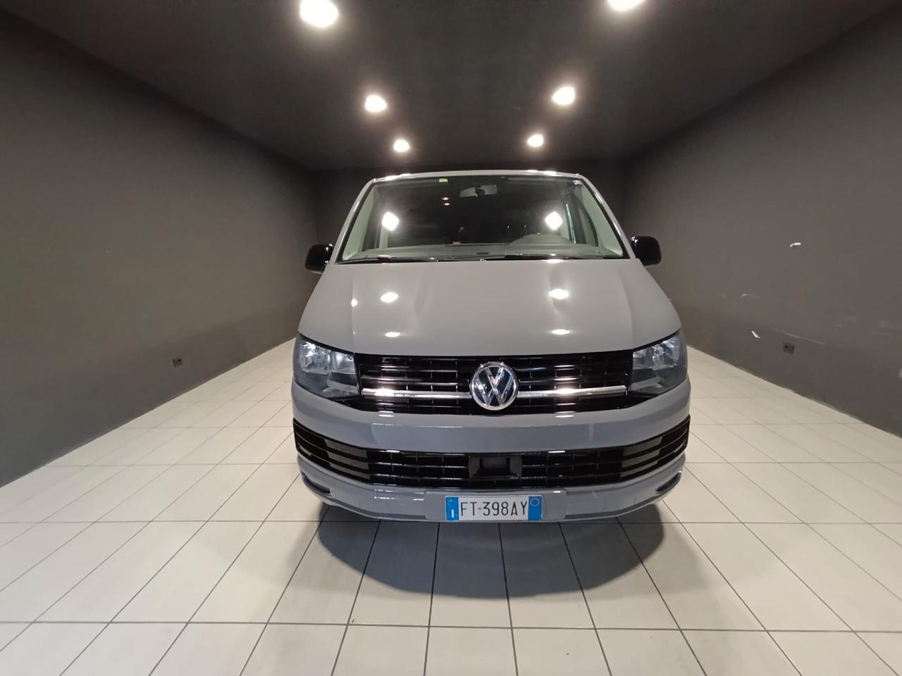 Volkswagen Caravelle DEL 2019 - DSG EURO 6 B GANCIO TRAINO -