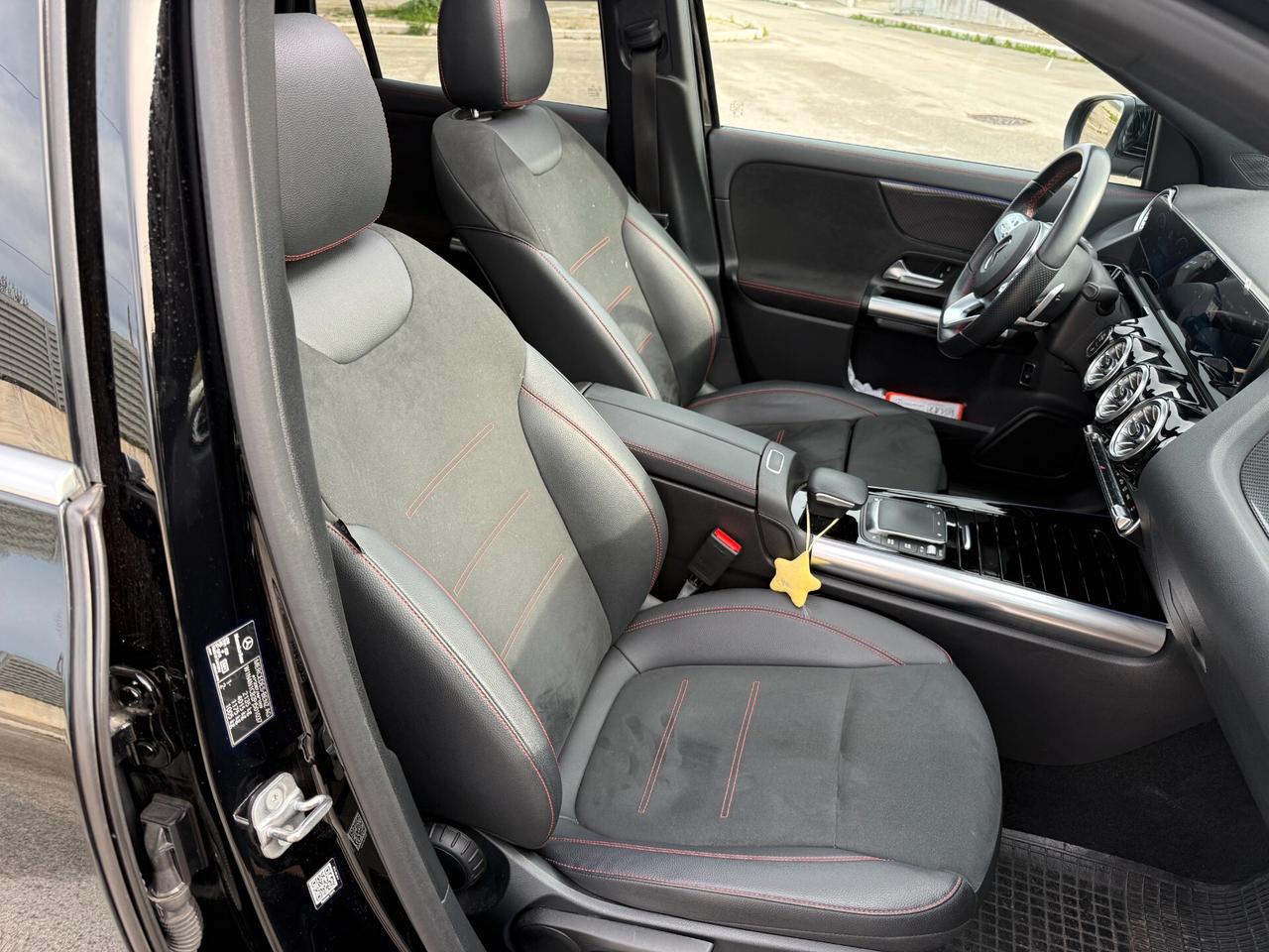 Mercedes-benz GLA 200 d Premium AMG *UNIPRO*