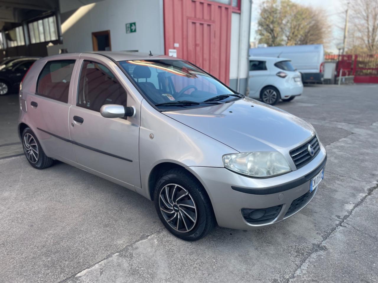 Fiat Punto 1.2i cat 5 porte ELX