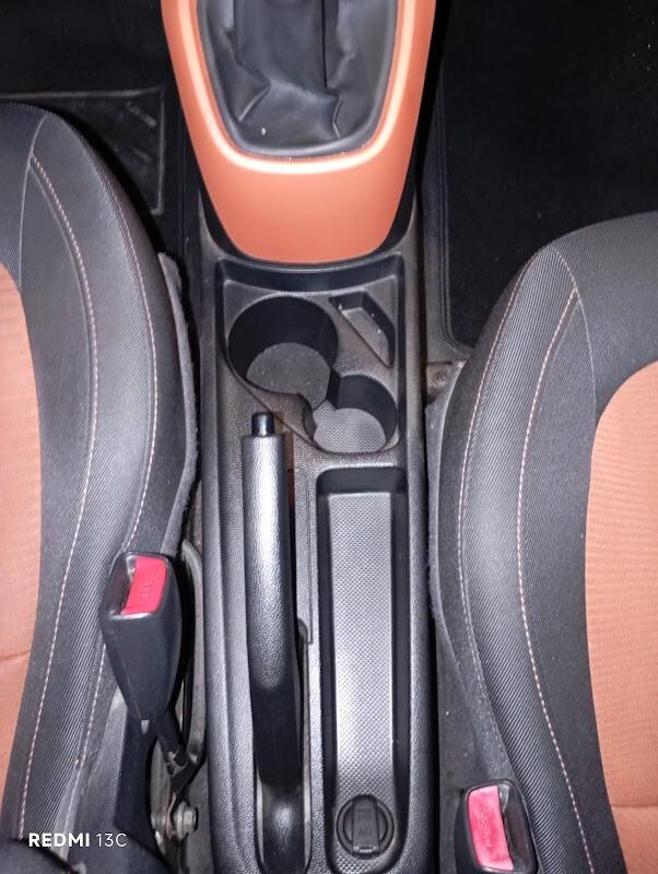 Hyundai i10 del 2013 benzina 130.000 km