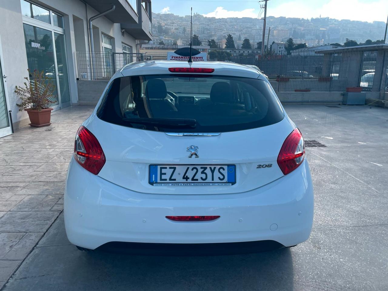 Peugeot 208 hdi soli 32000km