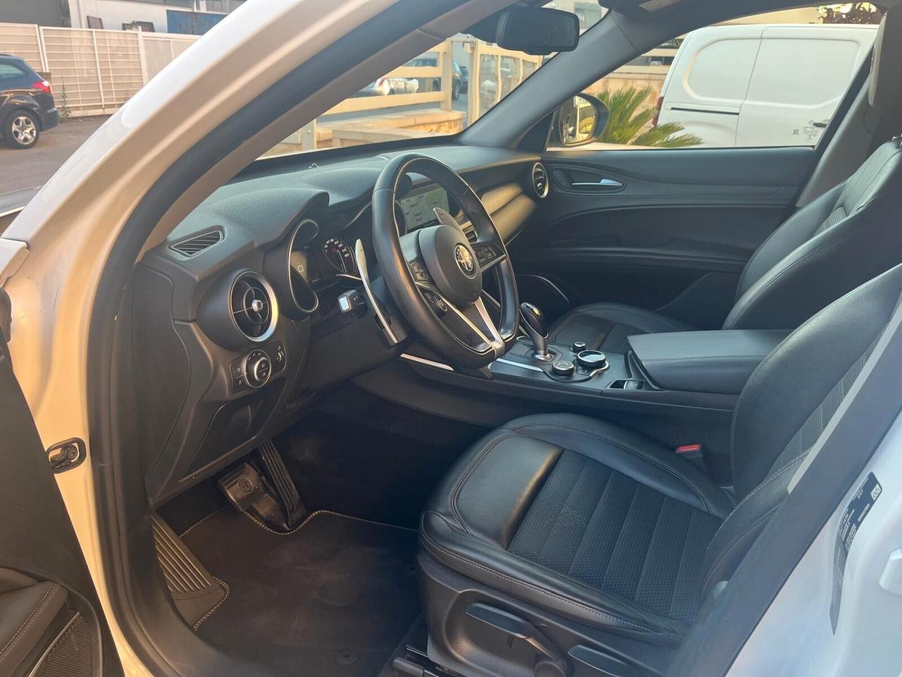 Alfa Romeo Stelvio 2.2 Turbodiesel 210 CV AT8 Q4 Executive