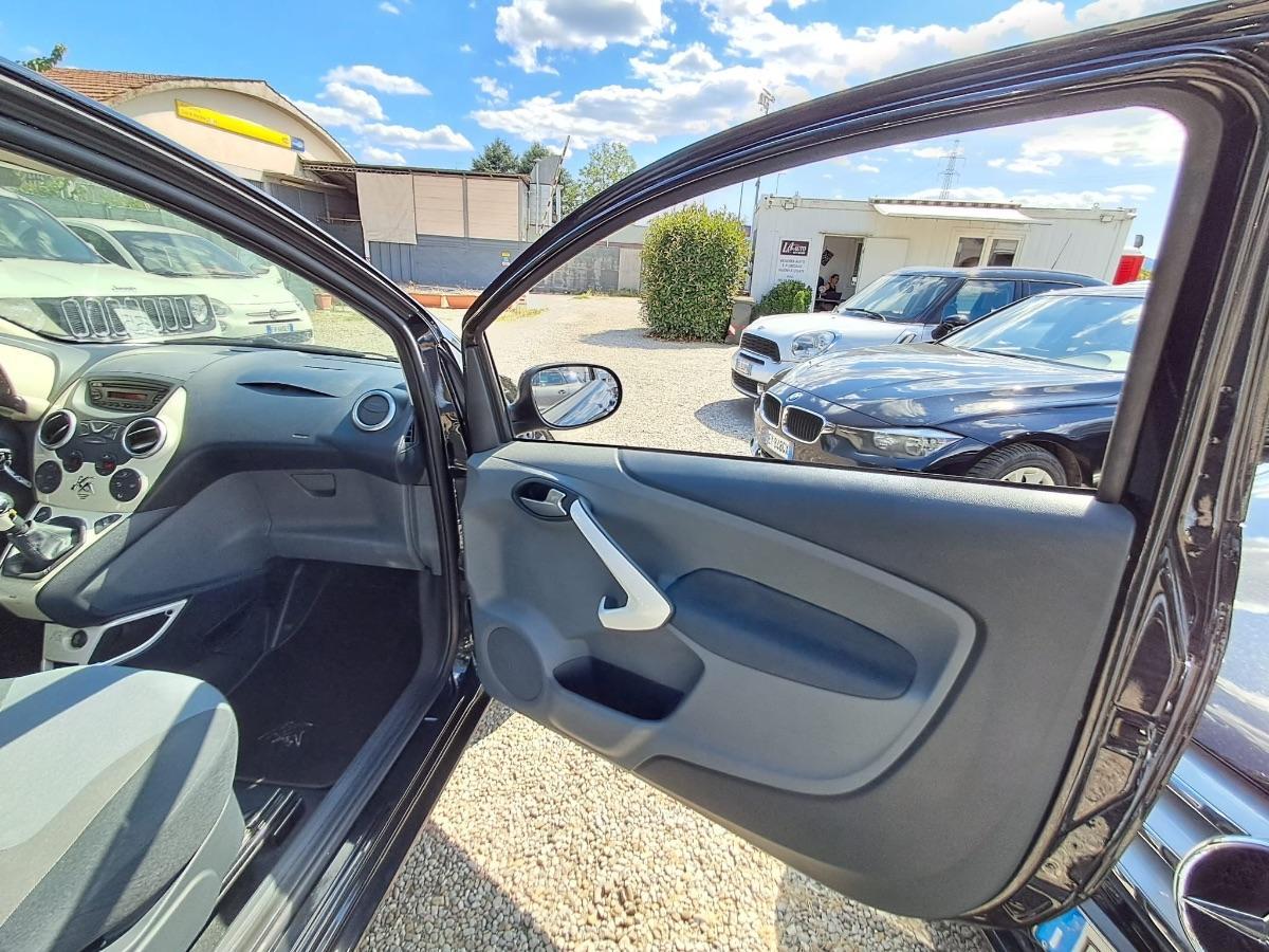 FORD - Ka 1.3 tdci Titanium c/esp,tcs 75cv E5