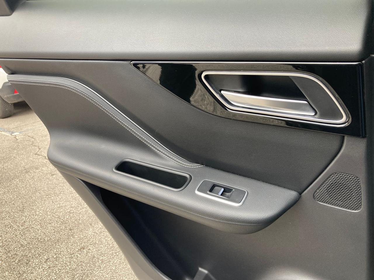 Jaguar F-Pace 2.0 20d Turbo R- #8436