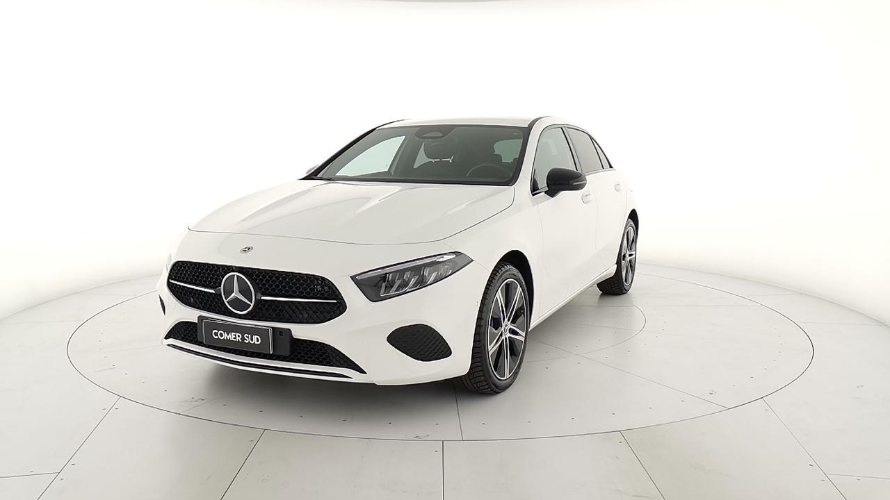 Mercedes-Benz Classe A - W177 2023 - A 250 e phev Progressive Advanced auto
