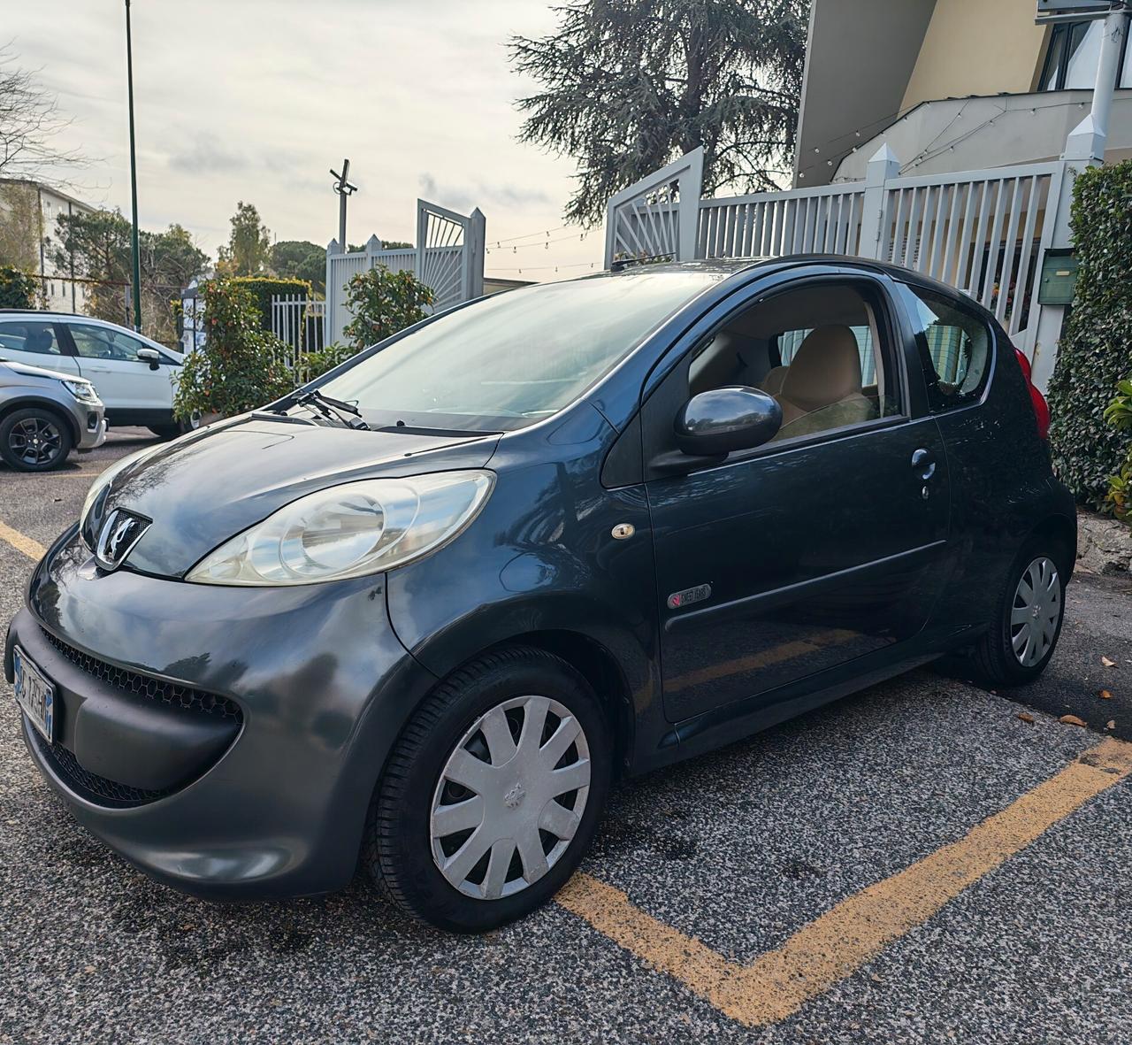 Peugeot 107 AUTOMATICA AUTOMATICA!!! BENZINA