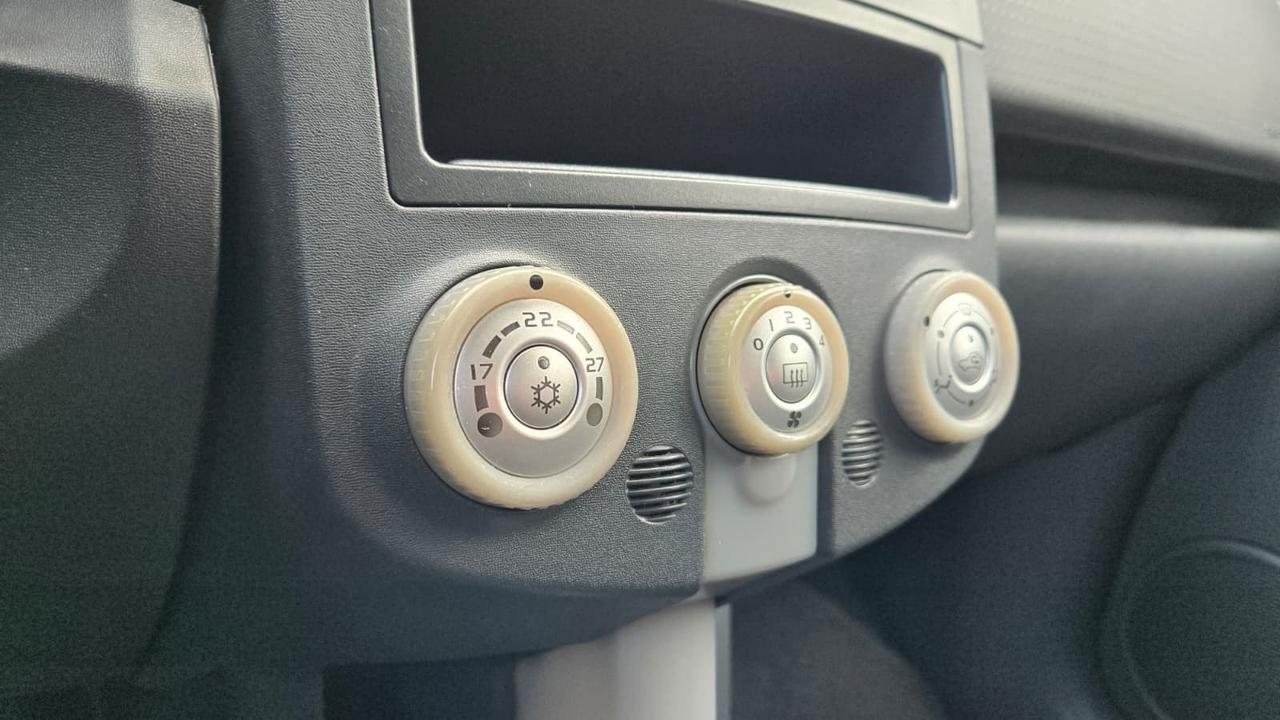 Mitsubishi Colt 1.1 12V 5p. Insport