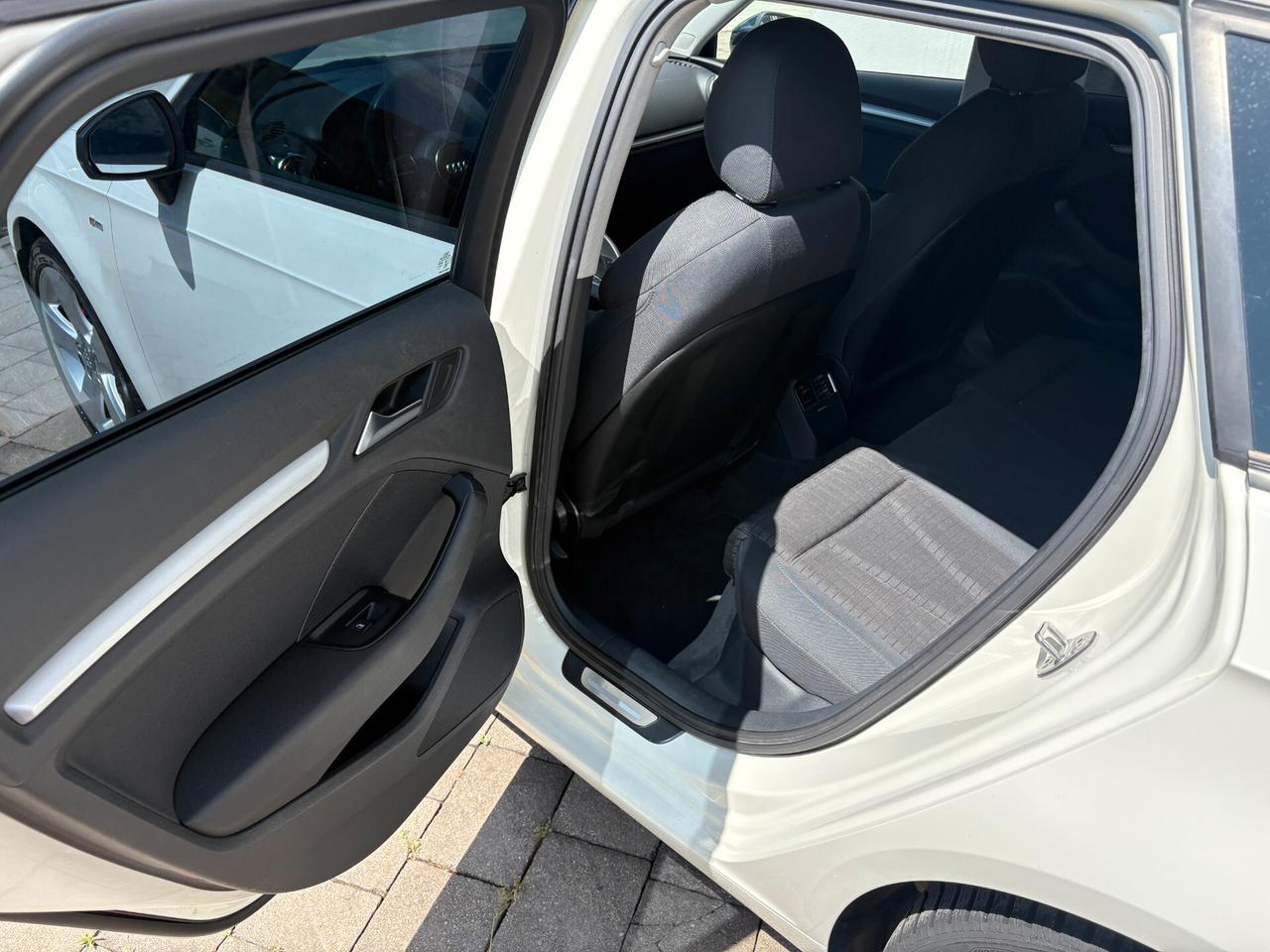 Audi A3 Sportback 1.6 TDI 105cv S tronic Ambition