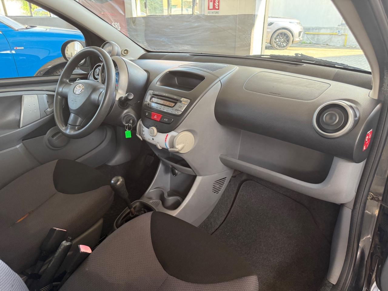 Toyota Aygo 1.0 12V VVT-i 5 porte Sol