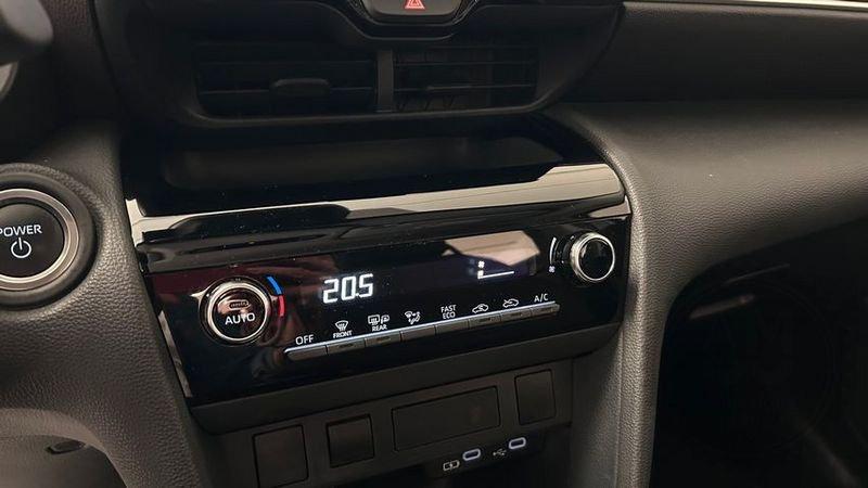 Toyota Yaris Cross 1.5 Hybrid 5p. E-CVT Active *P.ZO REALE*