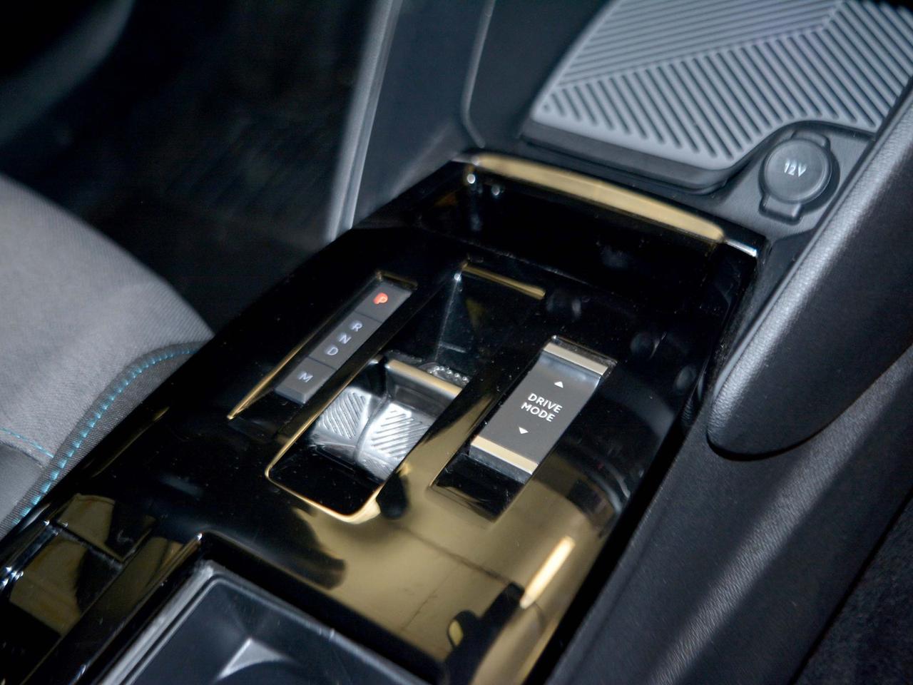 Citroen C4 X 1.5 bluehdi max eat8 s&s