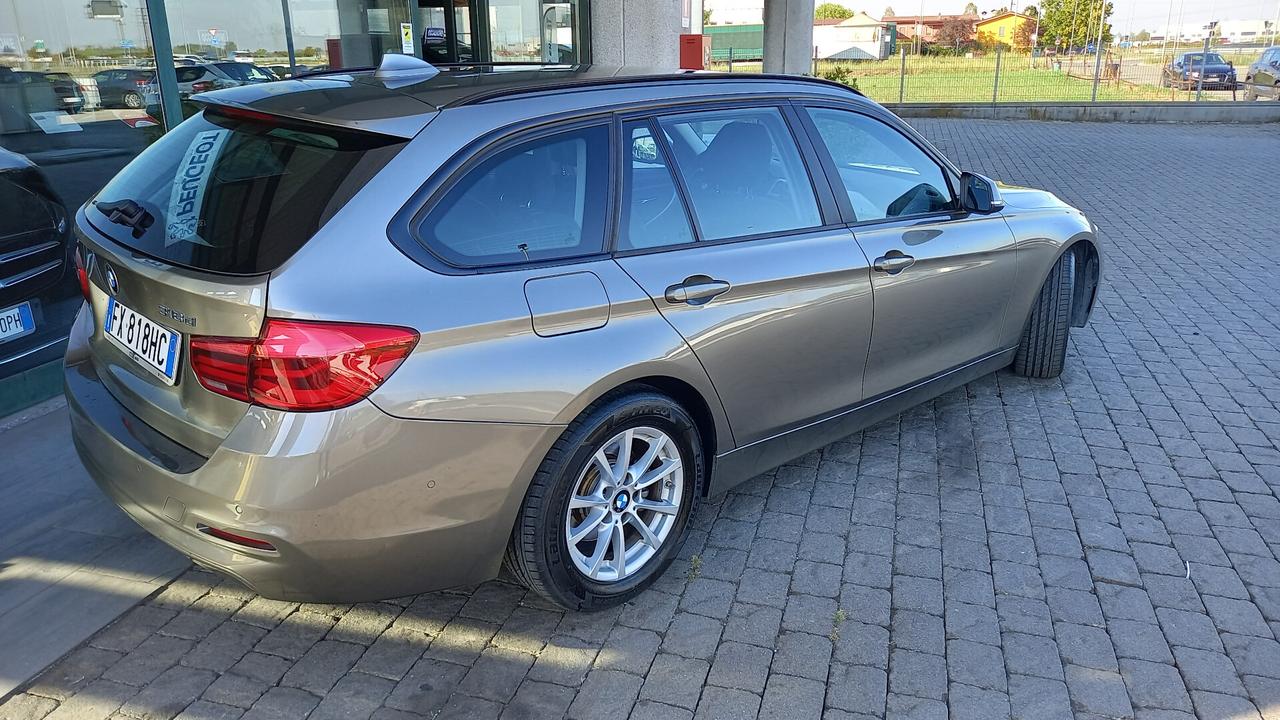 Bmw 318 318d Touring Business Advantage aut.
