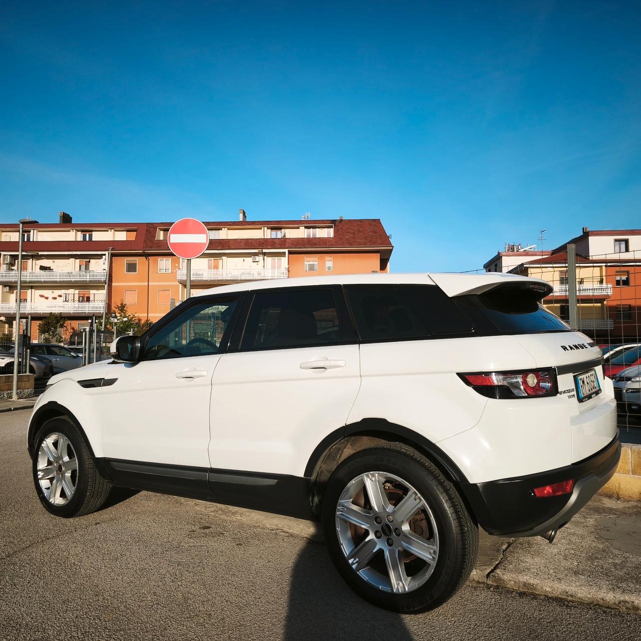 Land Rover Range Evoque 2.2 TD4 5p. Prestige
