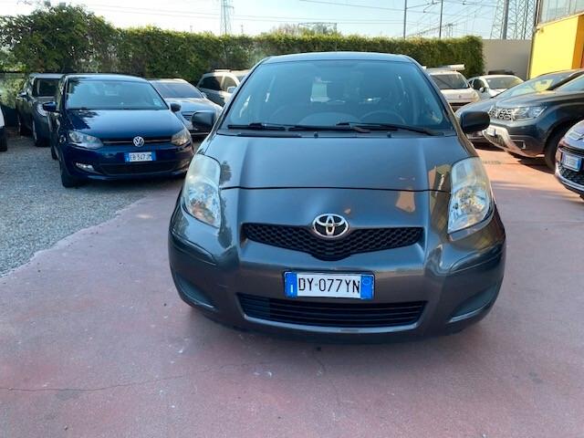 Toyota Yaris 1.0 5 porte, UNIPROPRIETARIO , OK NEOPATENTATI!!