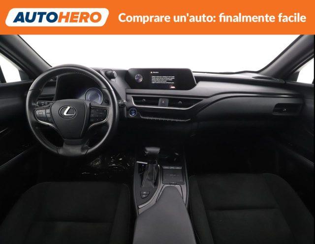 LEXUS UX Full Electric UX Hybrid Executive