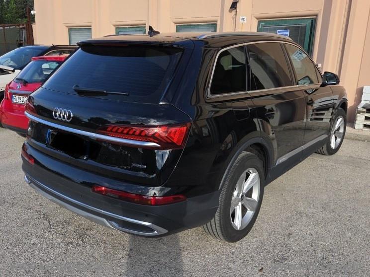 AUDI Q7 45 TDI quattro tiptronic