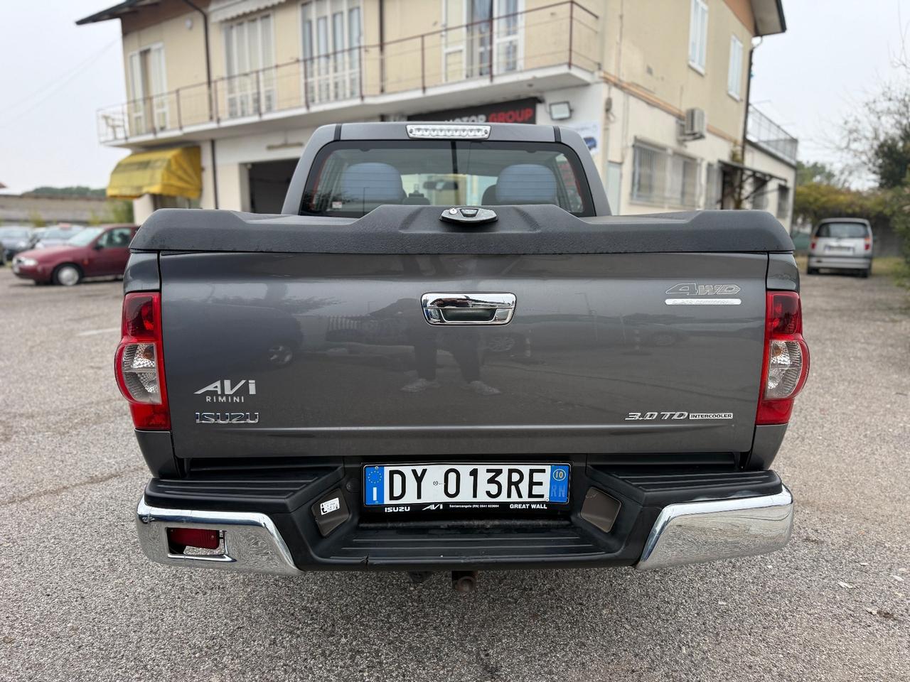 Isuzu D-Max 3.0 TD cat Crew Cab 4WD Pup. LS Aut. EU4