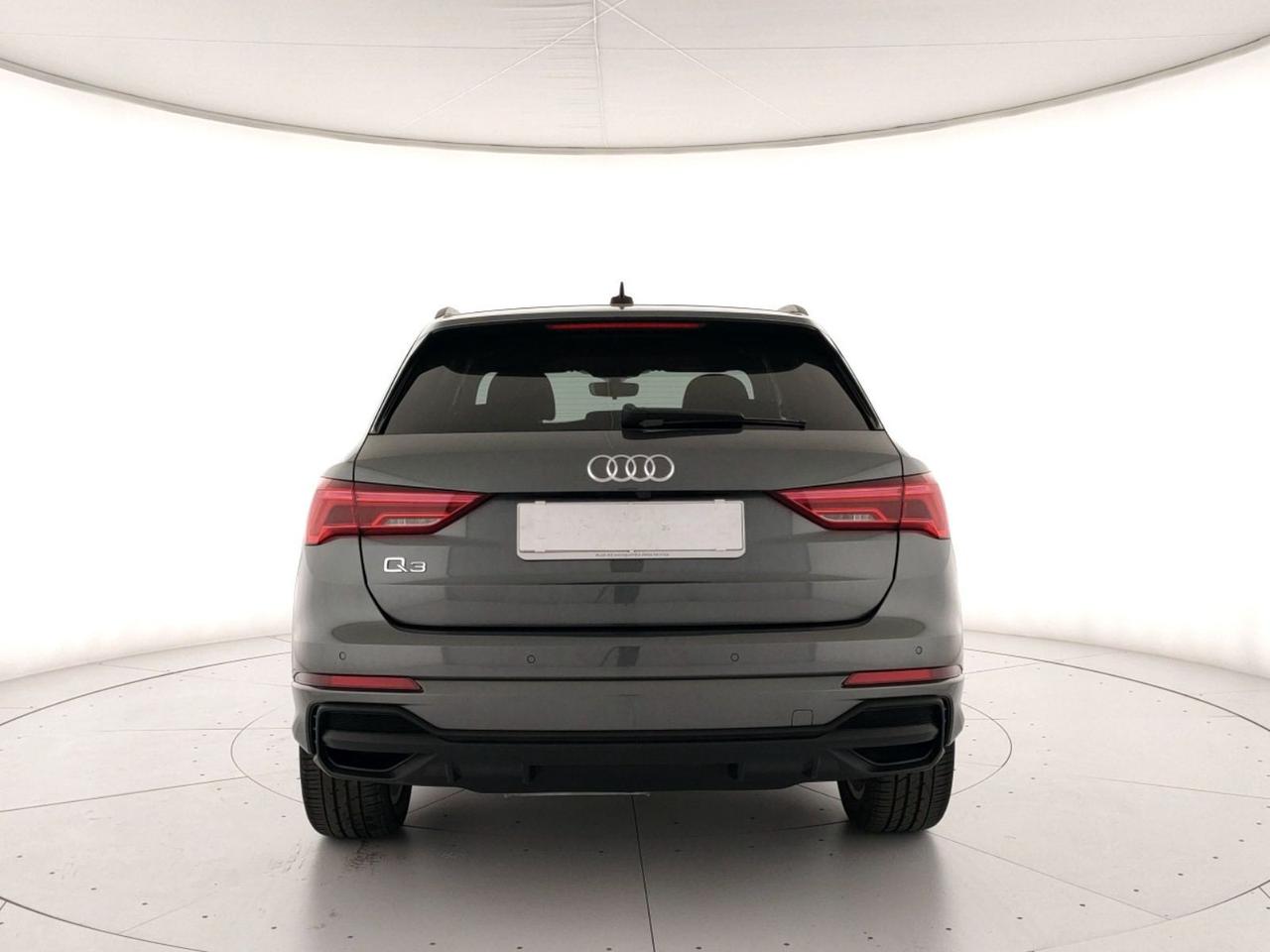 Audi Q3 35 2.0 tdi s line edition s-tronic