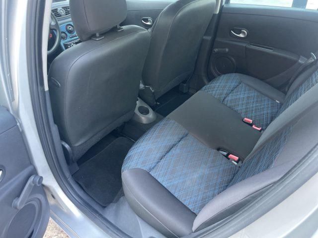 RENAULT Clio 1.2 BENZ 75 CV 16V 5 porte ADATTA A NEOPATENTATI