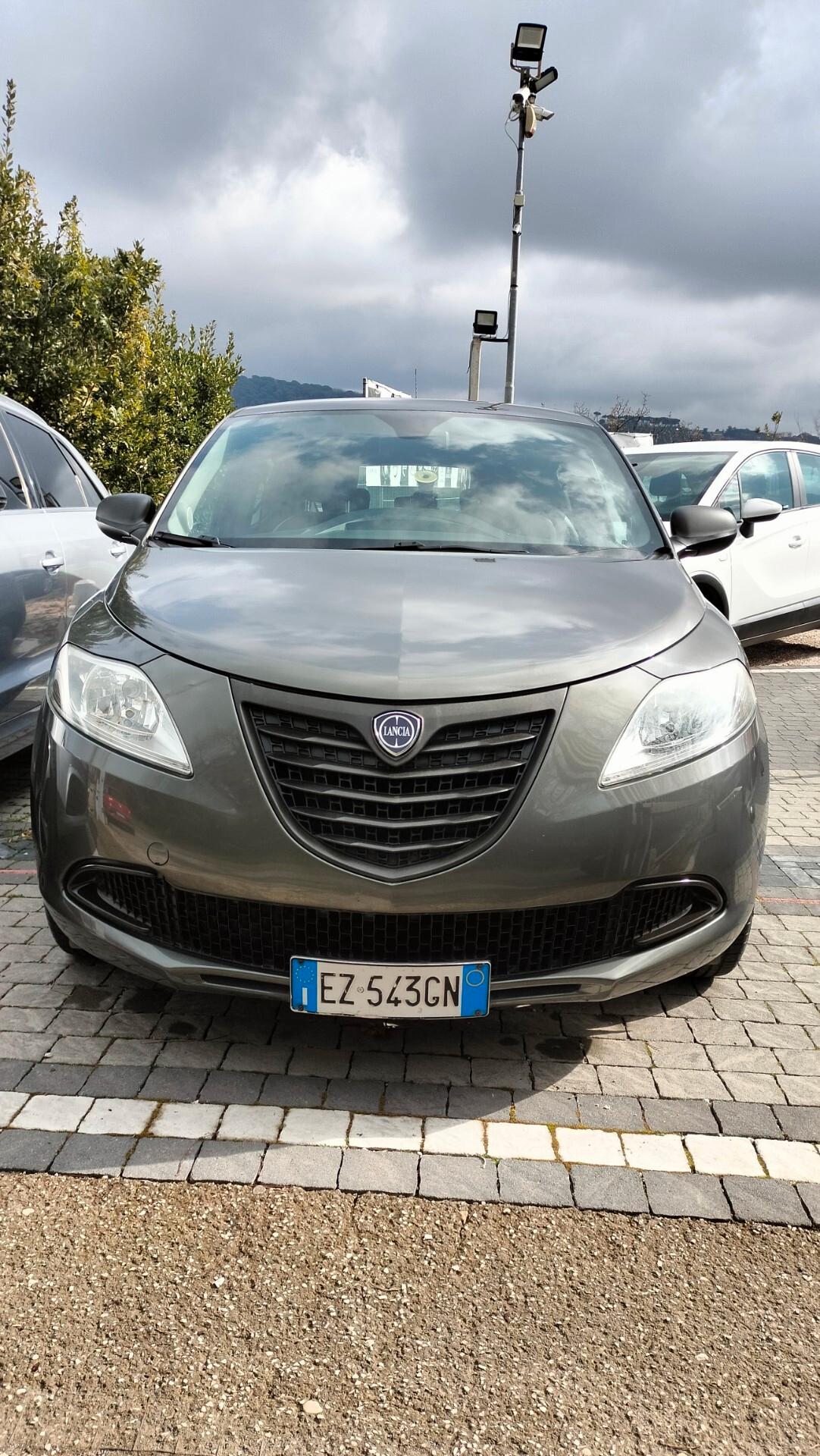 Lancia Ypsilon 1.2 69 CV 5 porte Elefantino con impianto GPL da installare
