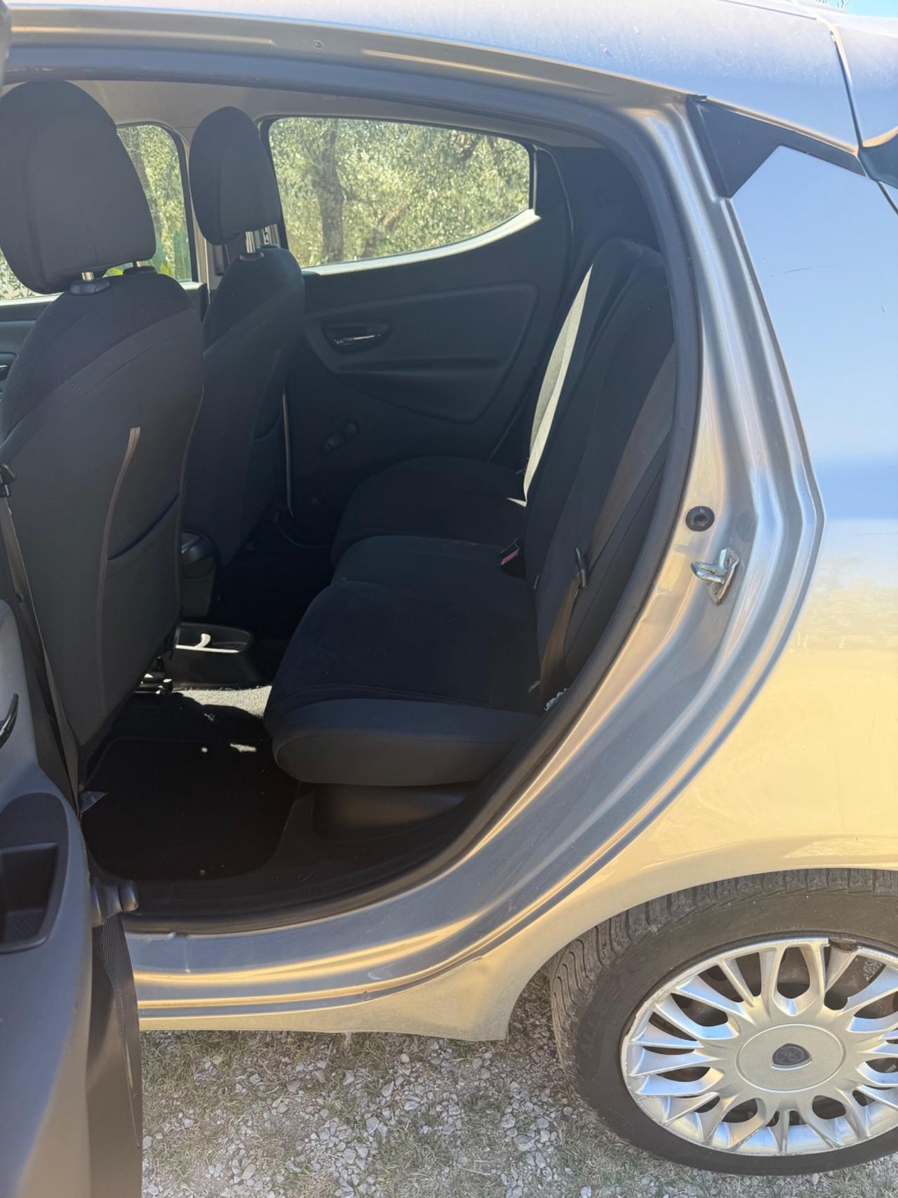Lancia Ypsilon 1.3 MJT 16V 95 CV 5 porte S&S Gold