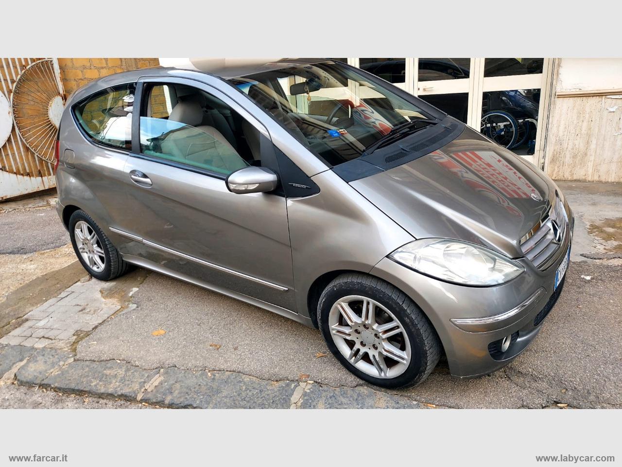 MERCEDES-BENZ A 200 CDI Coupé Elegance