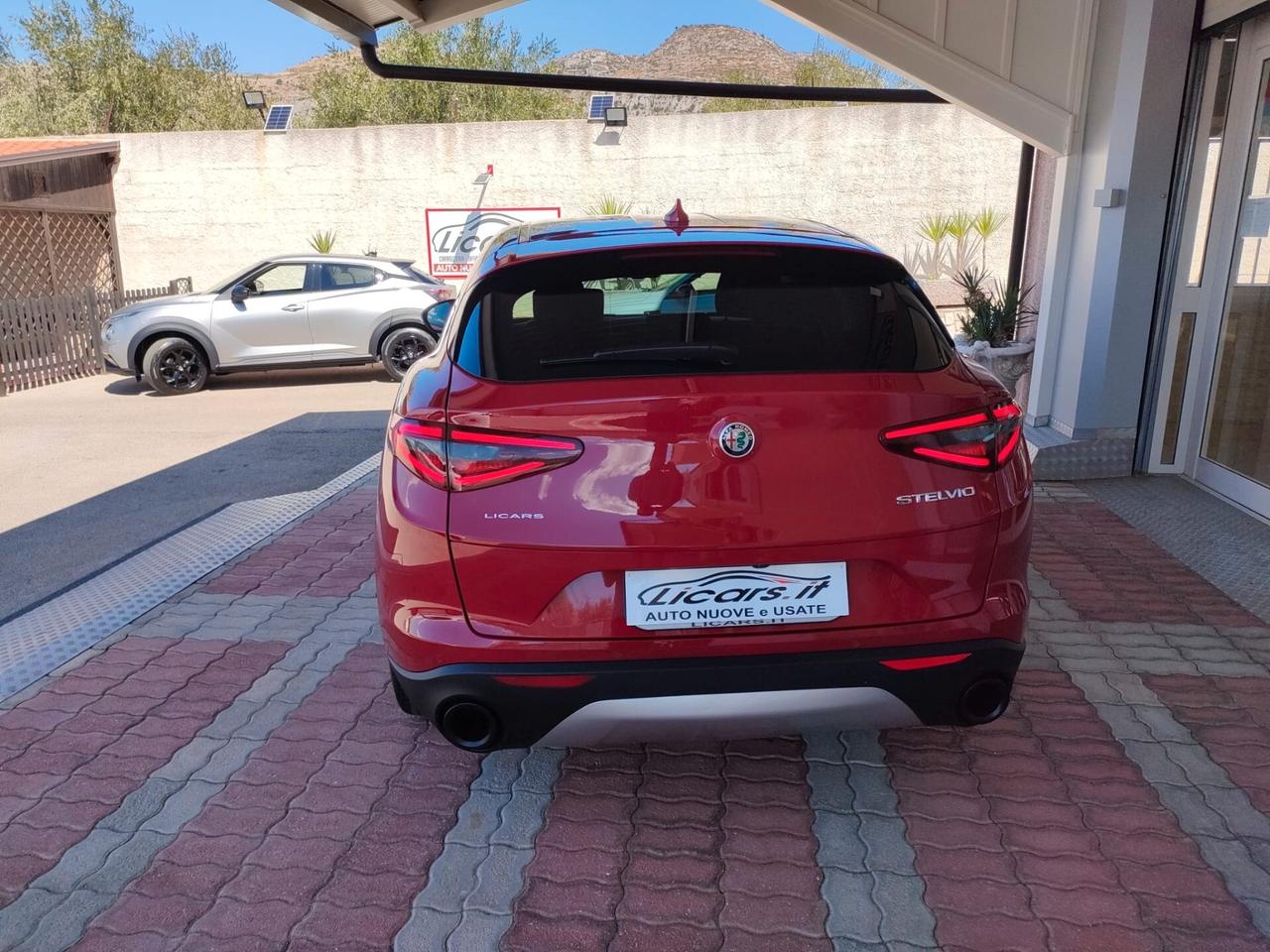 Alfa Romeo Stelvio 2.2 Turbodiesel 160 CV AT8 RWD Super Business