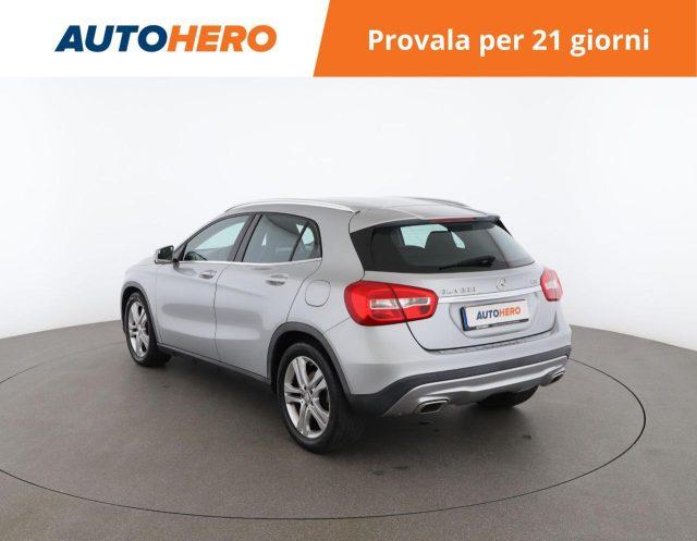 MERCEDES-BENZ GLA 200 CDI Sport