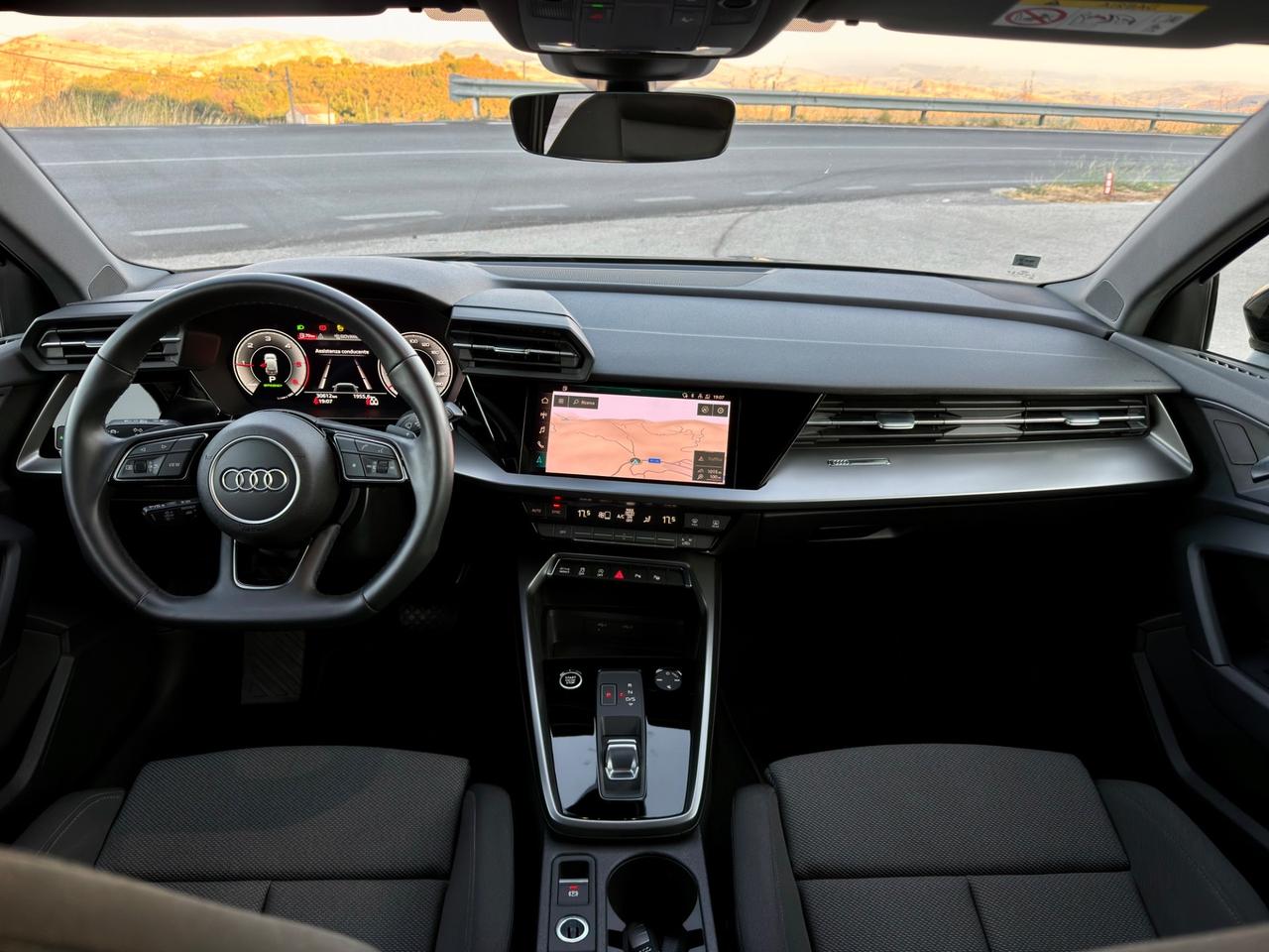 Audi A3 Sportback 35 TDI 150cv S-line 30.000km