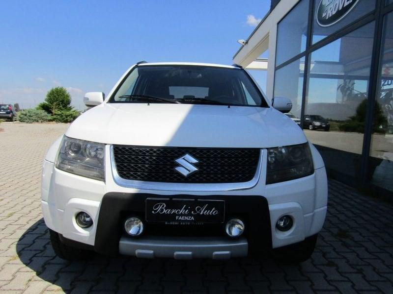 Suzuki Grand Vitara 1.9 DDiS 5 porte 4x4+Riduttore Black e White