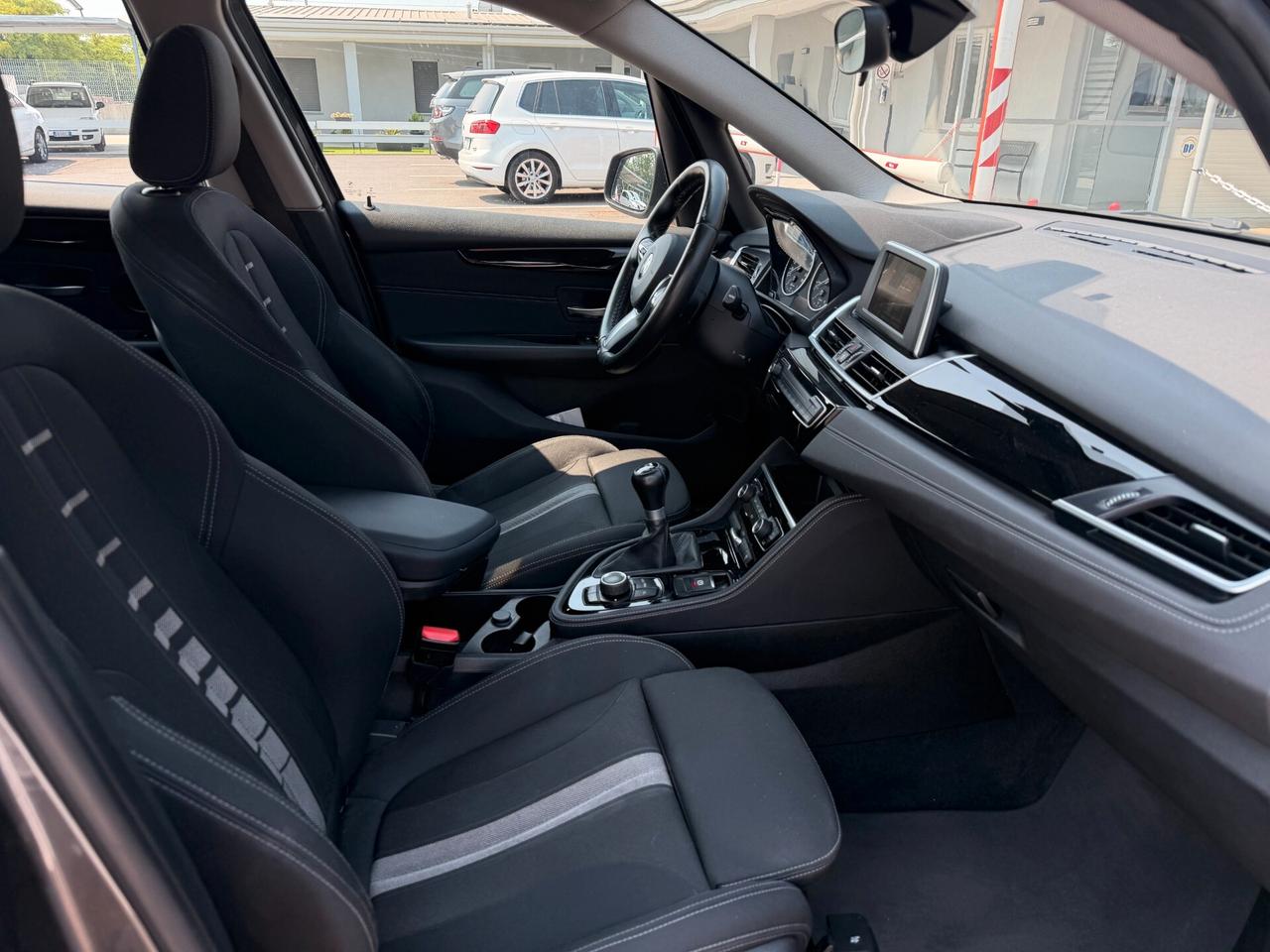 Bmw 2er Active Tourer 218d Sport