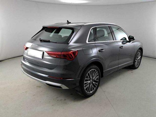 AUDI Q3 35 TFSI S tronic Business Advanced