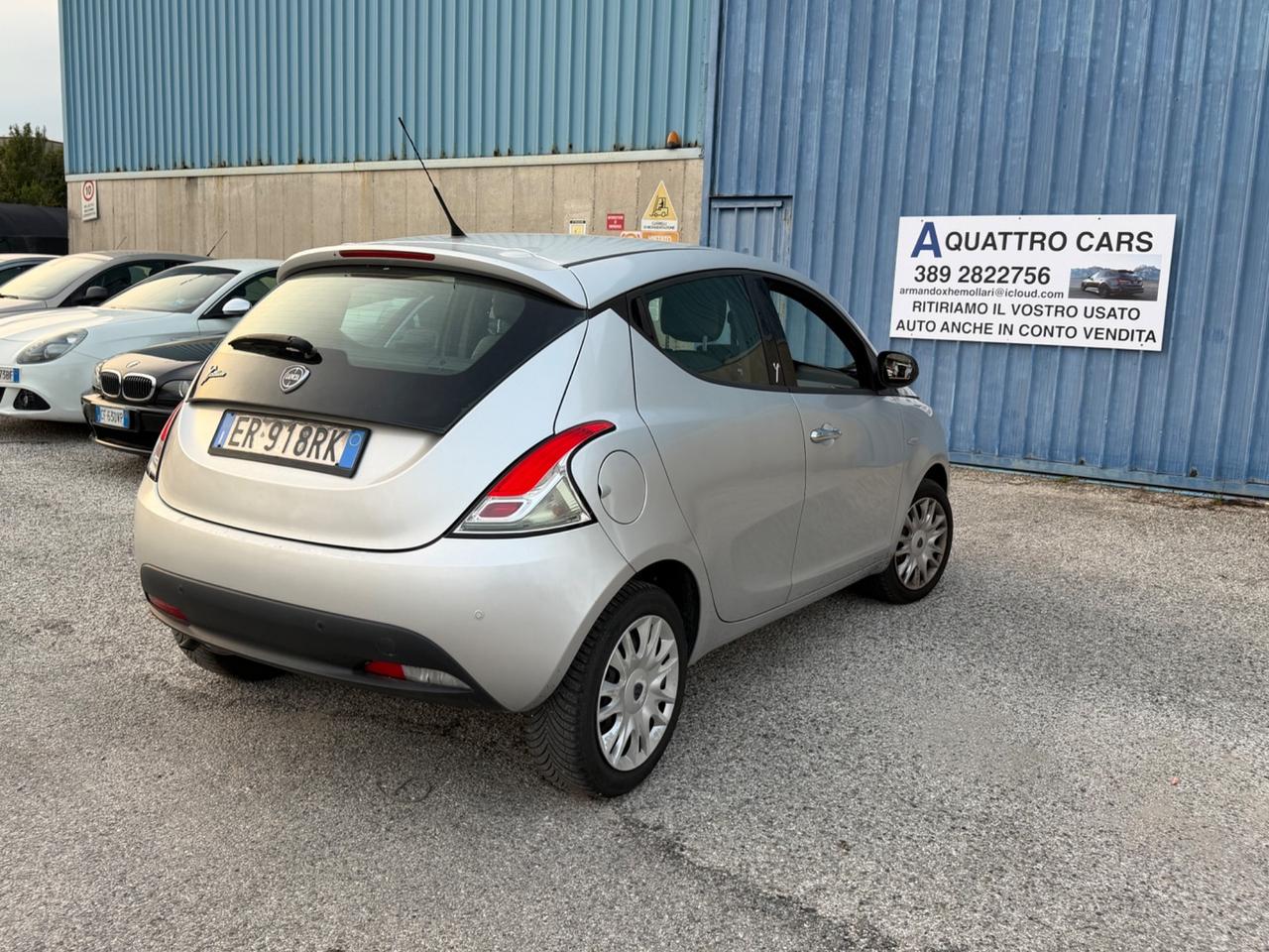 Lancia Ypsilon 1.2 69 CV 5 porte S&S Platinum