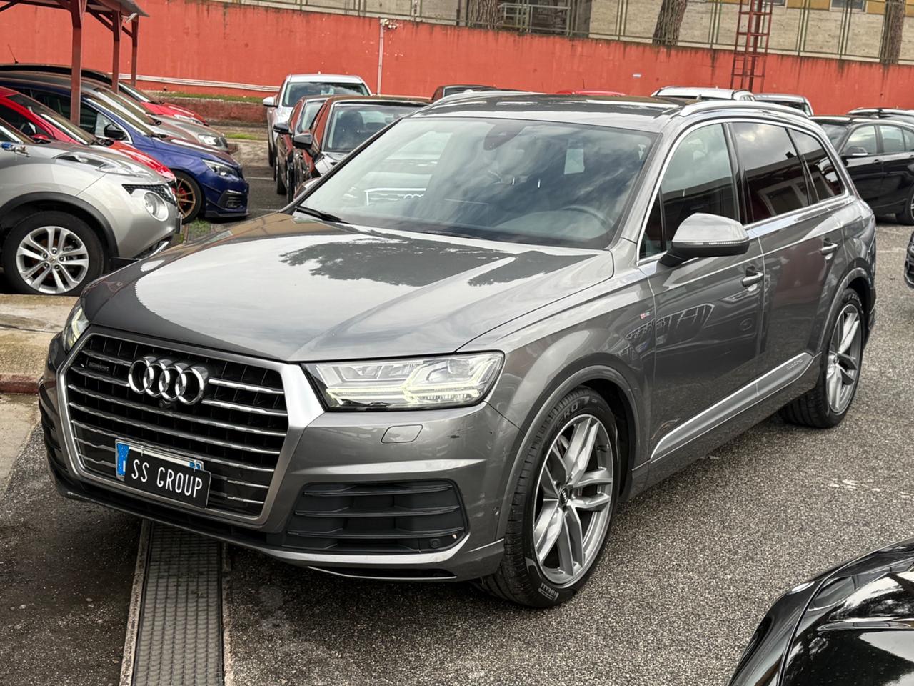 Q7 3.0 TDI 218 CV-7 posti -unipro-iva esp-s-line -