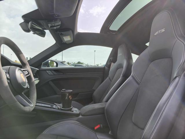 PORSCHE 911 Carrera 4 GTS StraFull!!!