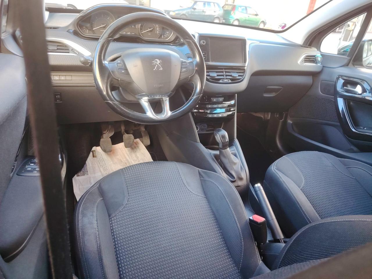 Peugeot 208 BlueHDi 75 5 porte Allure