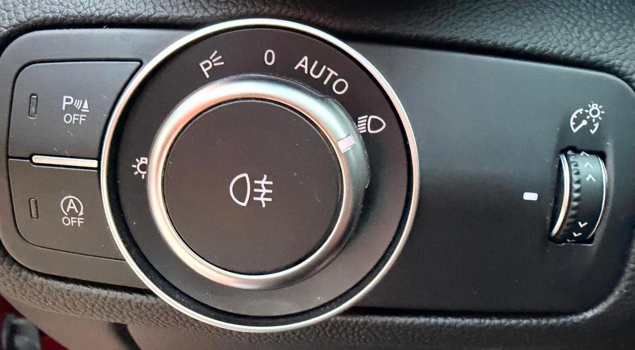 Alfa Romeo Giulia 2.2 Turbodiesel 210 CV AT8 AWD Q4 Veloce