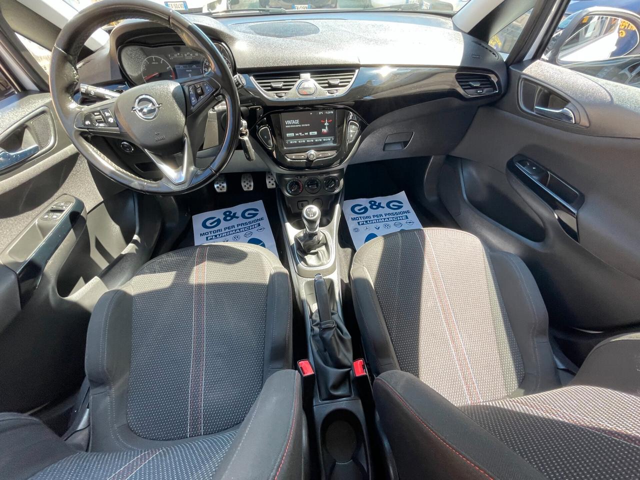 Opel Corsa 1.2 5 porte Black Edition