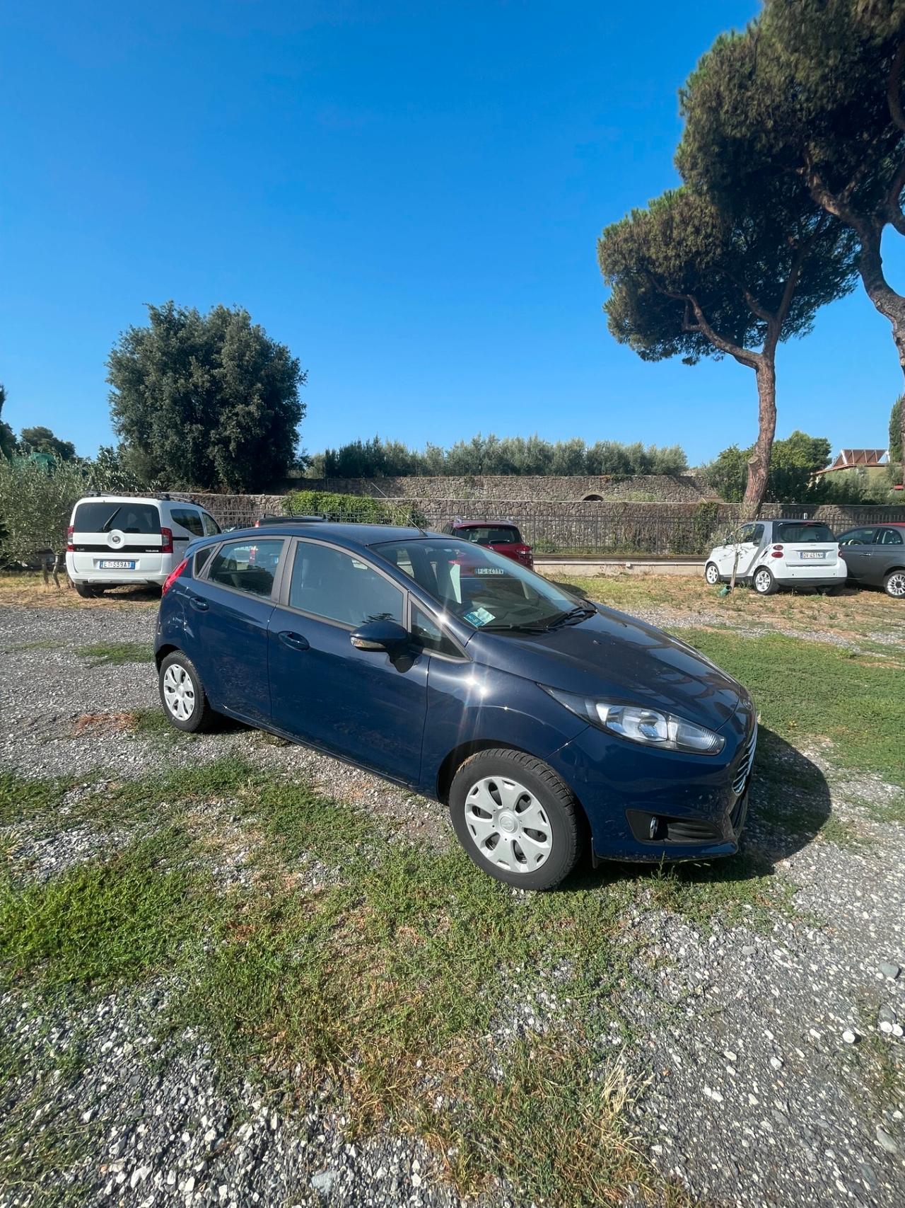 Ford Fiesta 1.2 60CV 5 porte BOLLO ESENTE - CLIMA MULTIFUNZIONE NEO PATENTATI