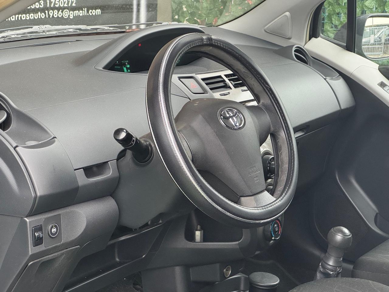 Toyota Yaris 1.0 5 porte Sol GPL