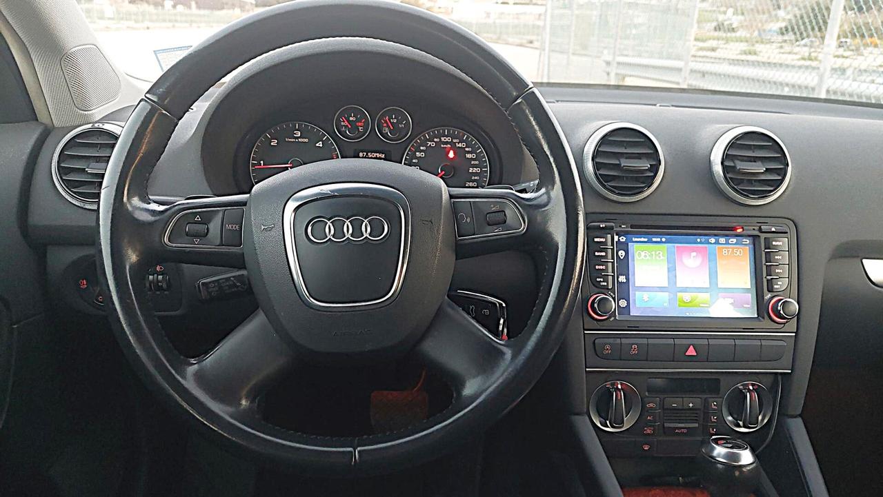AUDI A3 SPORTBACK S.TRONIC -2.0 CAMBIO AUTOMATICO
