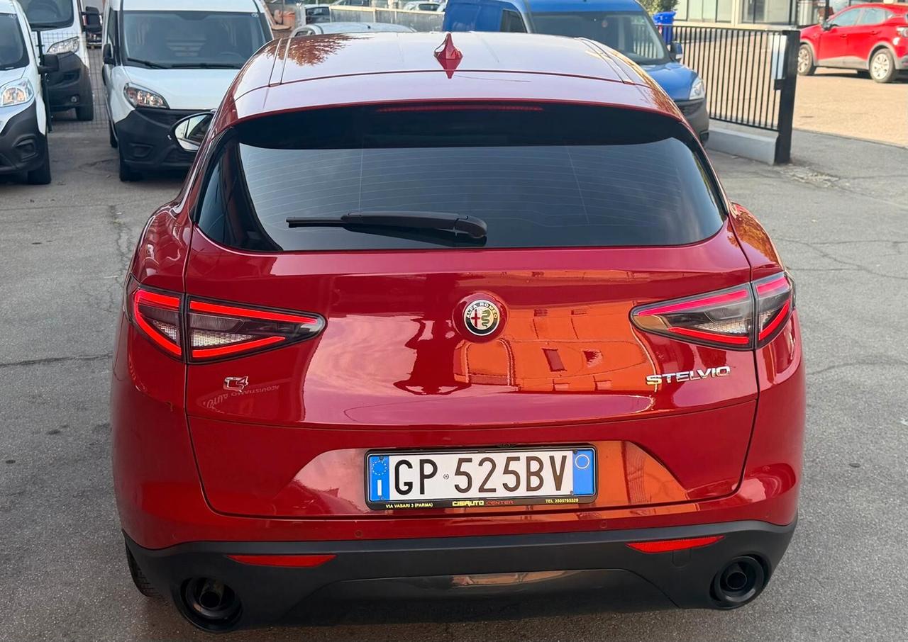 Alfa Romeo Stelvio 2.2 Turbodiesel 210 CV AT8 Q4 Competizione