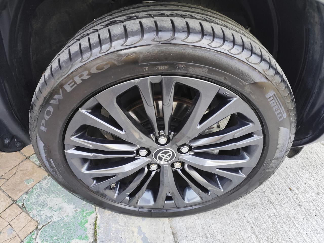 Toyota Yaris Cross 1.5 Hybrid 5p. E-CVT AWD-i Adventure