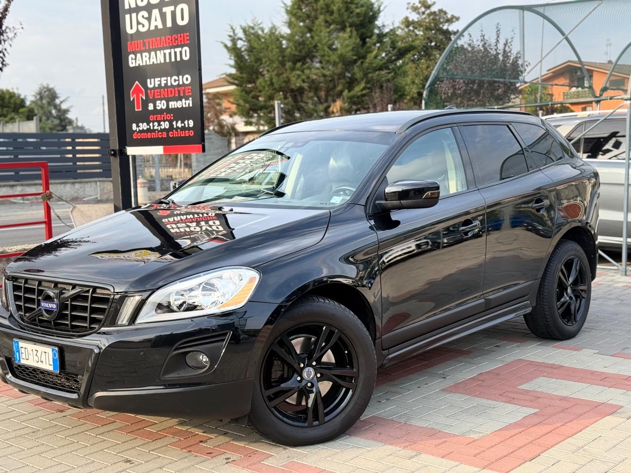 Volvo XC 60 D5 AWD Geartronic Momentum