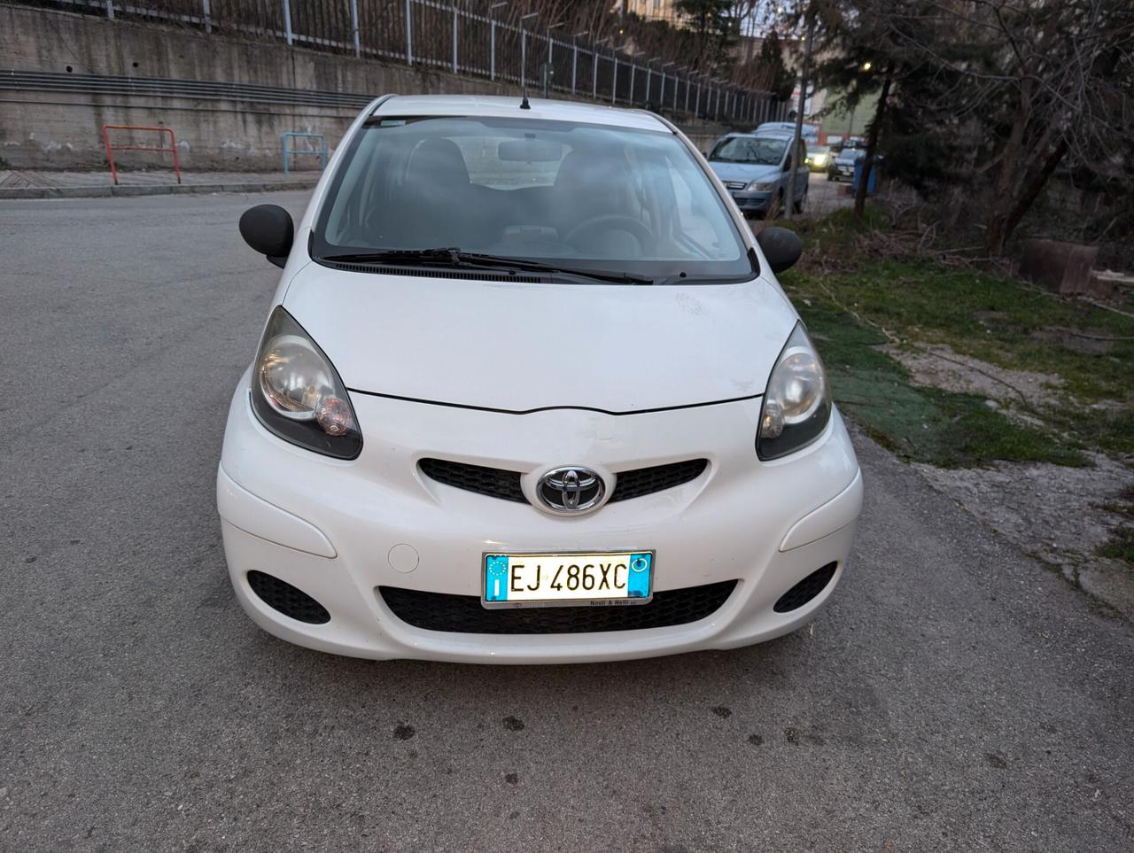 Toyota Aygo 1.0 12V VVT-i 5 porte Now Connect